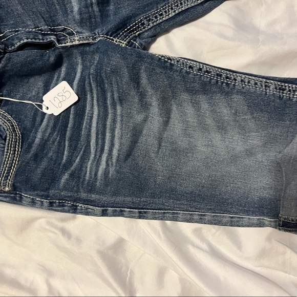 EUC Ariya Jeans denim jeans. Size 7/8. - Picture 2 of 9